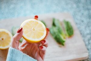 does vitamin c help with pain